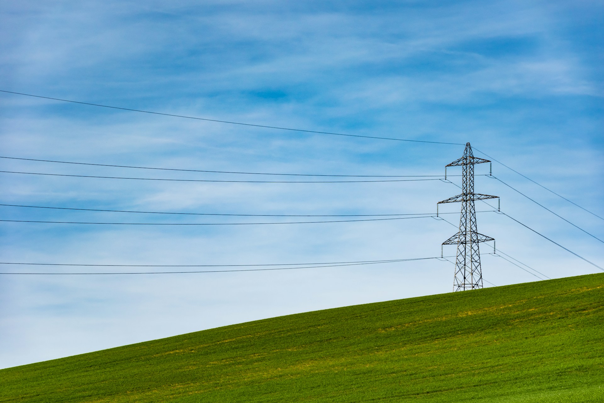 Photo by <a href="https://unsplash.com/@thomasdes?utm_source=unsplash&utm_medium=referral&utm_content=creditCopyText">Thomas Despeyroux</a> on <a href="https://unsplash.com/photos/electrical-tower-on-grass-field-Dh5pUa2PwrY?utm_source=unsplash&utm_medium=referral&utm_content=creditCopyText">Unsplash</a>